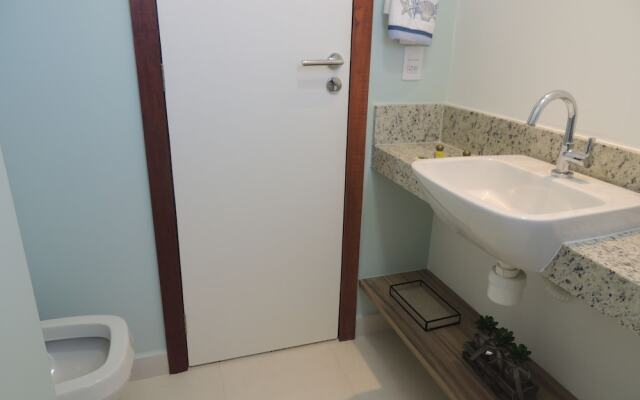 Casa com 3 Quartos em Condomínio Geriba