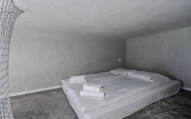 Parkside Fresh Apartments  by Upstairs