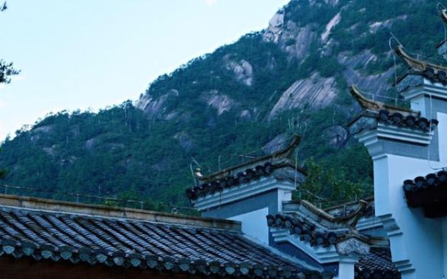 Xiangyuan Yungu Holiday Hotel