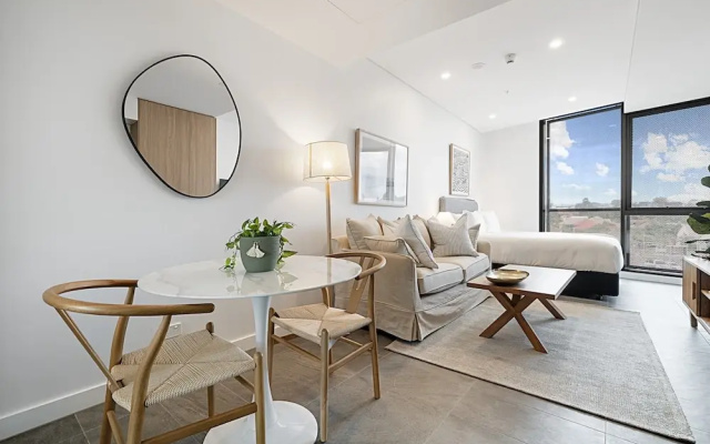 Bright Studio in Fremantle With Modern Finishes
