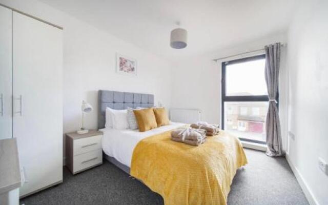 Apartment Town Centre - 2 bed, 2 bath