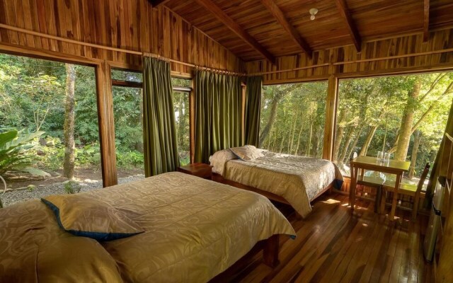 Hotel Flor de Bromelia