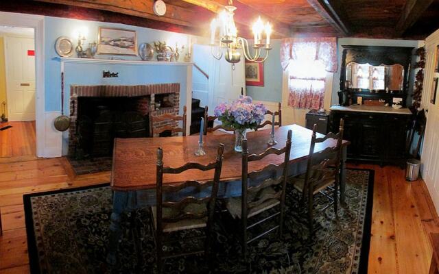 The Holiday House