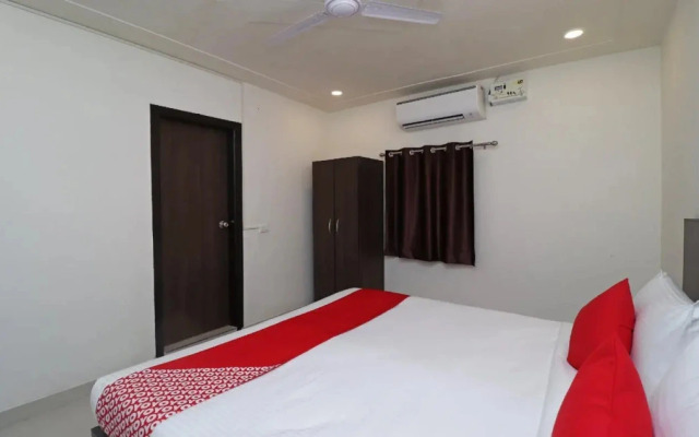 OYO Flagship 18688 Sector 14 Opposite Girls Govt College