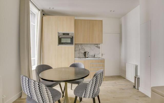 152 Suite Sylvie Superb Studio PMR Paris