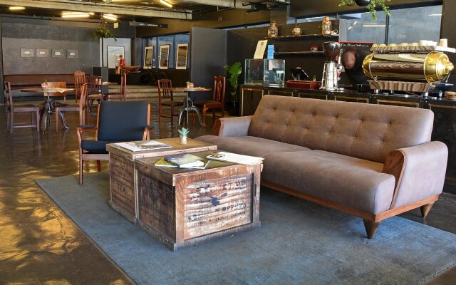 Hallmark Hotel by BON Hotels