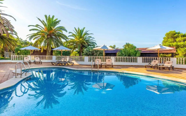 Valentin Son Bou Hotel