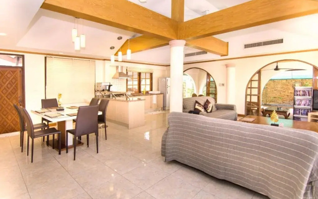 Grand Condo Lotus Pool Villa near the beach