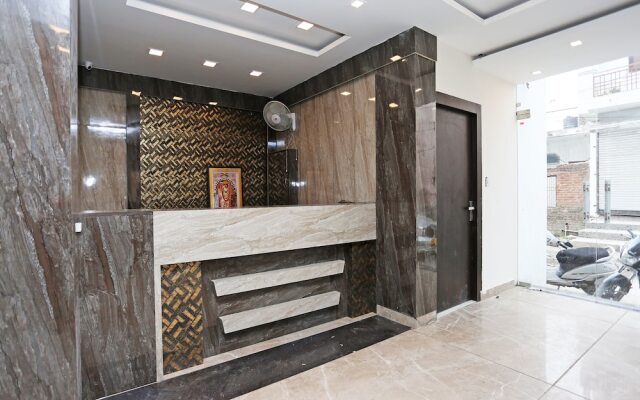 OYO 15098 hotel crystal