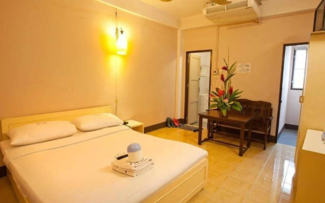 Luck Thai Hotel