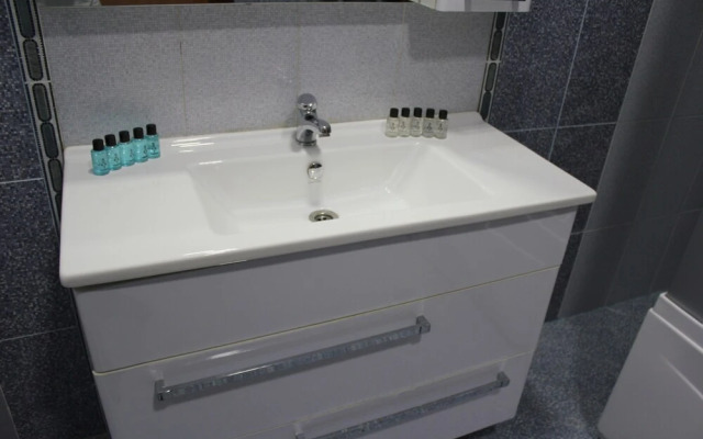 Apartment on Akademik Sh. Azizbayov 88a