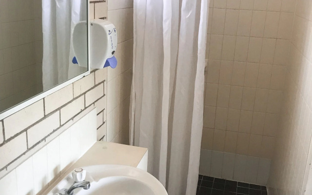 Tropical Gate Motor Inn