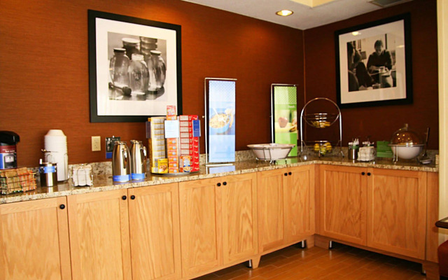 Hampton Inn Zanesville