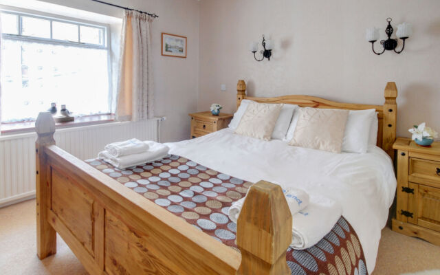 Holiday Home Quay Cottage