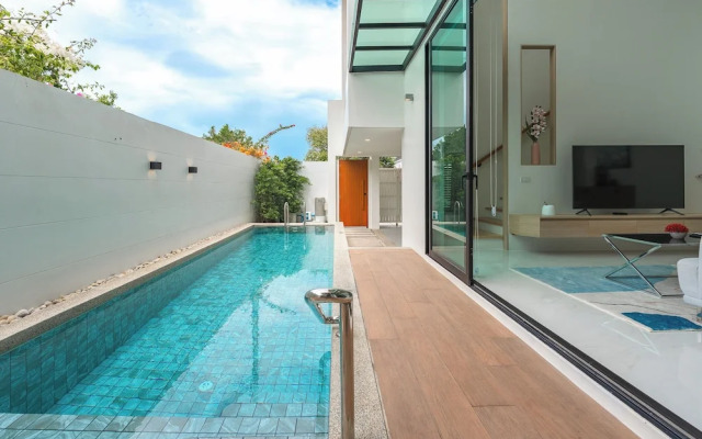New 3BR with Pool Near Beach V190