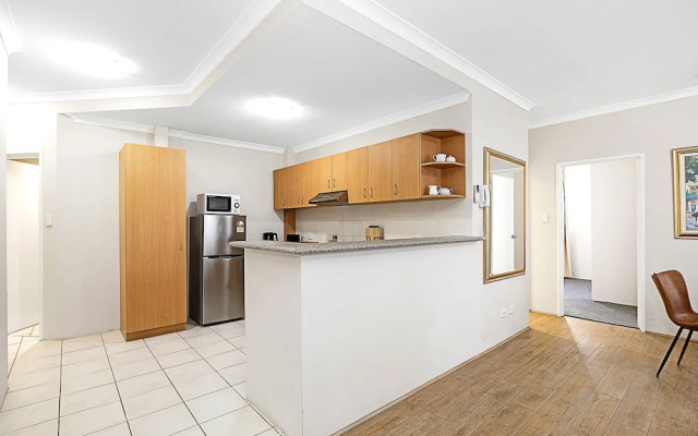 2bdr East Perth Getaway