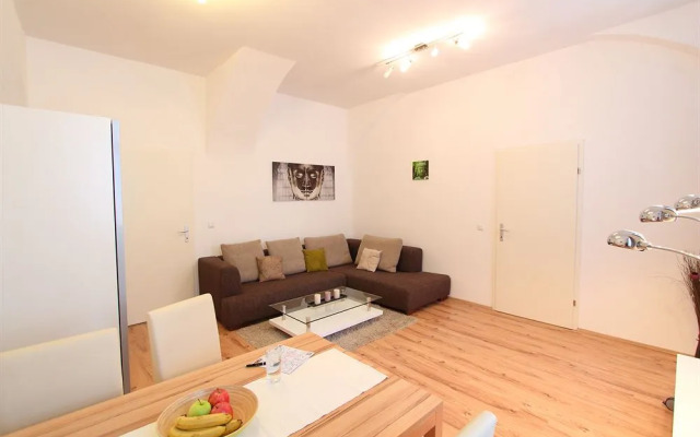 CheckVienna – Apartment Czerningasse