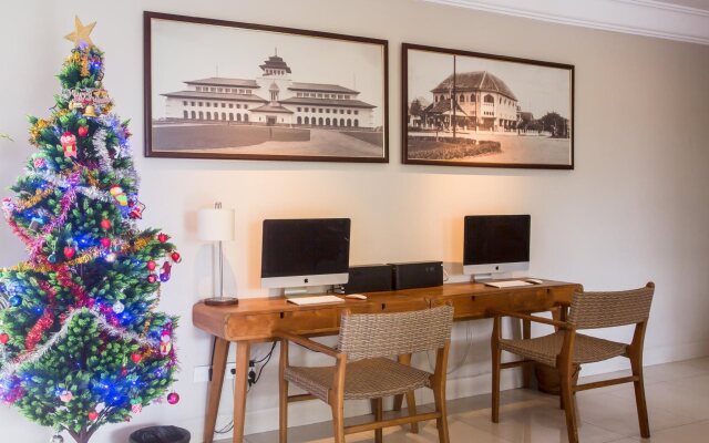 Seminyak Lagoon All Suites Hotel