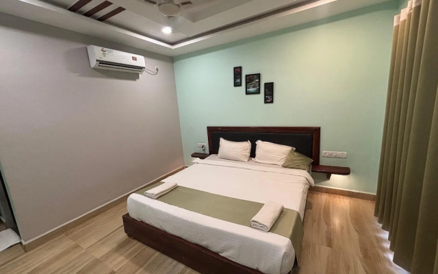 The Leisure Cave Arambol Goa