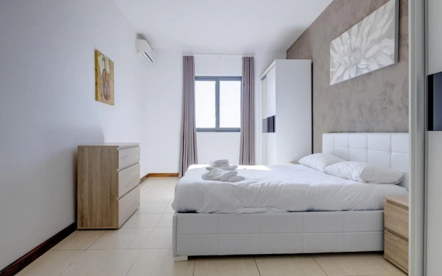 Modern 3 Bedroom Apartment in Central Sliema