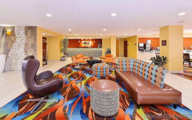 Best Western Plus Fresno Airport Hotel