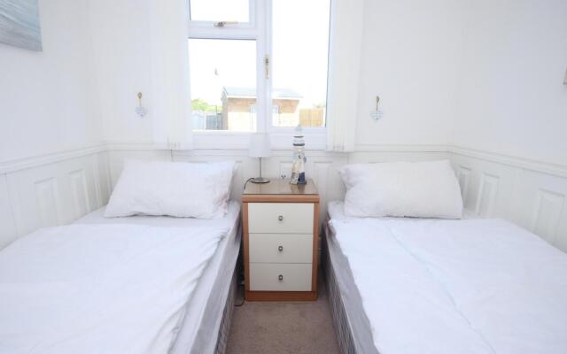 23A Medmerry Park 2 Bedroom Chalet