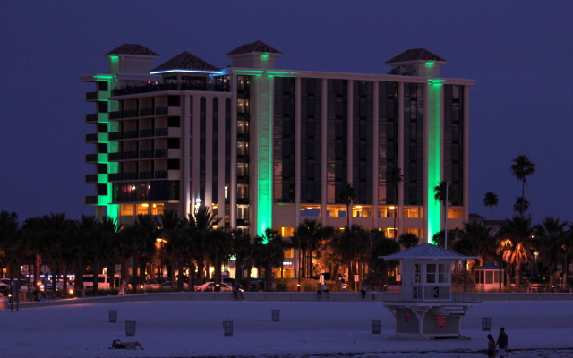 Pier House 60 Clearwater Beach Marina Hotel