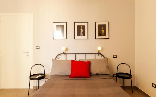 Neapolitan Skyscraper Apartment