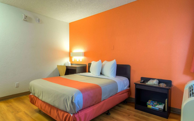 Studio 6 Suites Las Vegas, NV – Tropicana