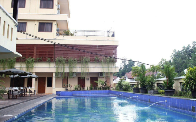Front One Resort Yogyakarta