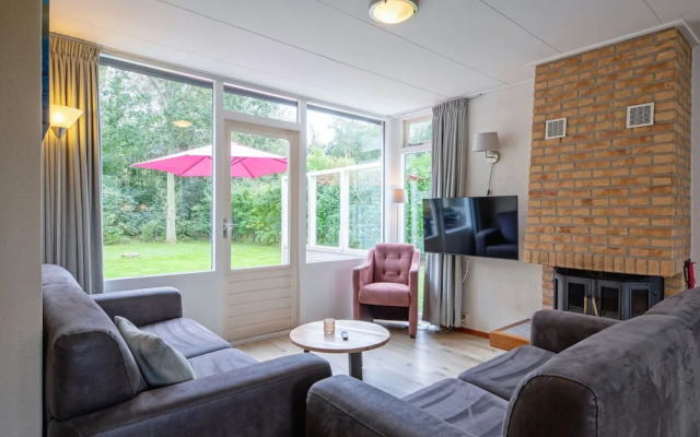 Cozy Holiday Home With hot tub on Texel