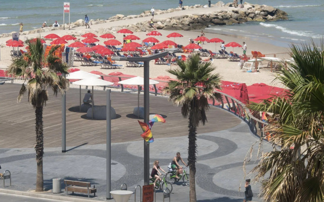 TLV 88 Sea Hotel