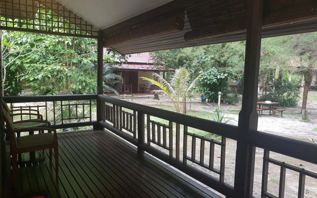 Pandan Laut Beach Resort