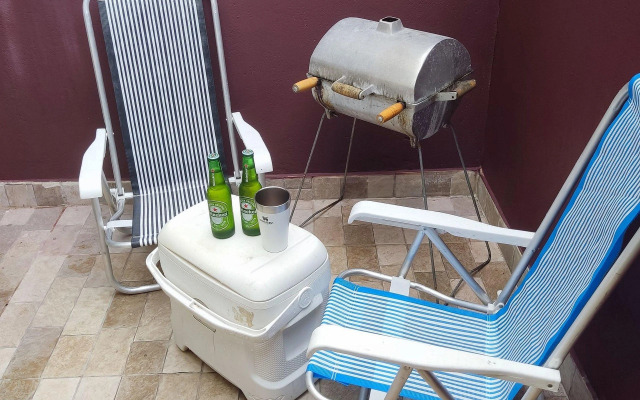 2 suítes c/ Ar, Piscina, Churrasqueira, 500mt Mar