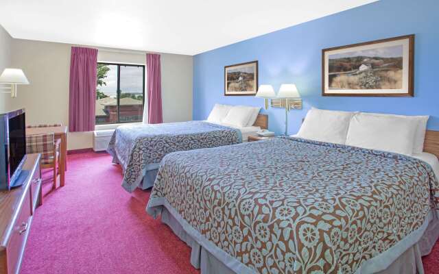 Days Inn by Wyndham Madison NE/Windsor