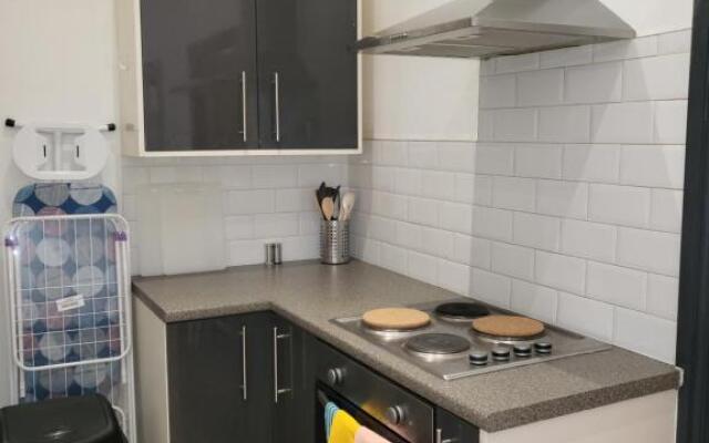 Central 2bed Apartment w/parking