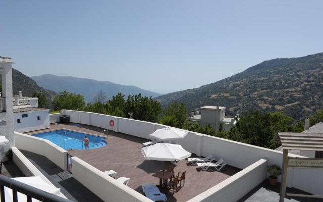 Villa Turistica de Bubion