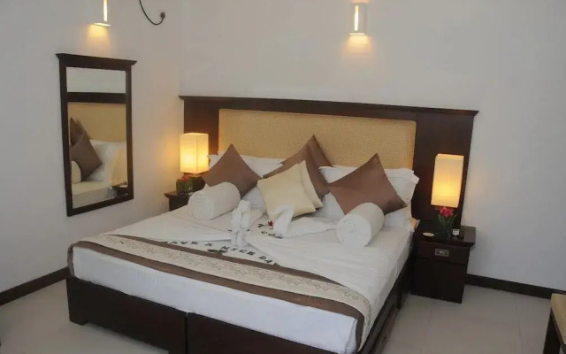 Scarlet White Resort