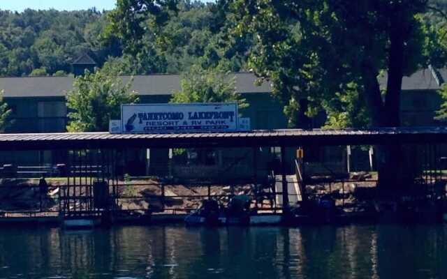 Taneycomo Lakefront Resort