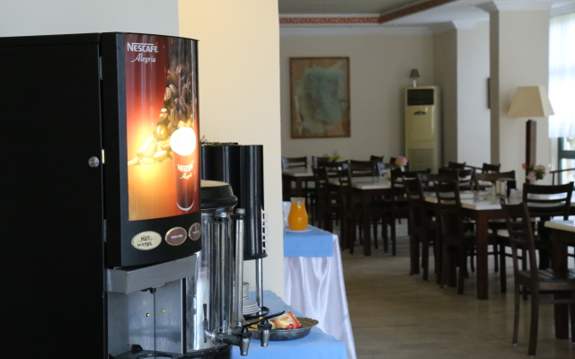 Harman Hotel