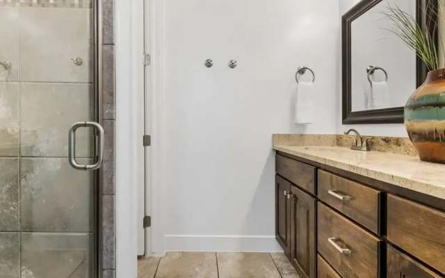 Narrow's Gateway 4 Bedroom Townhouse