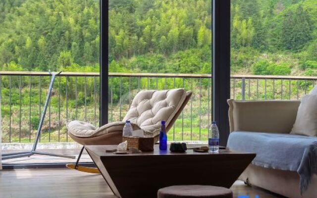 Wuyuan Zuo'an Zhiye Homestay (Guling Scenic Area)