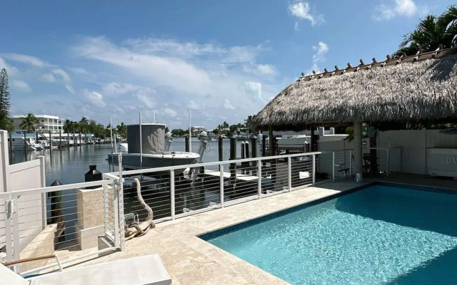 Treasure Harbor Hideaway