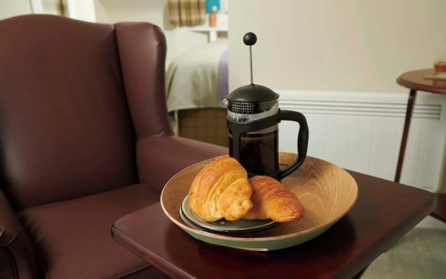 Lovat Arms Hotel