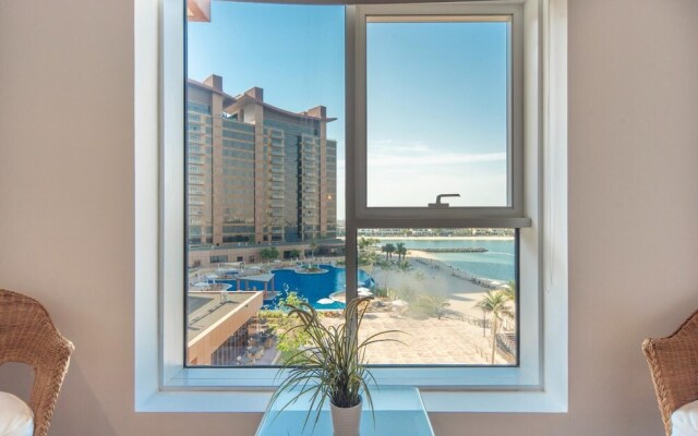 Pvt Beach Andaaz Residence