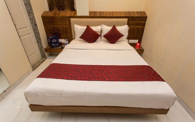 OYO 8872 Hotel Address Inn