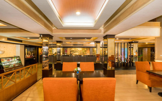 The Niran Grand Hotel