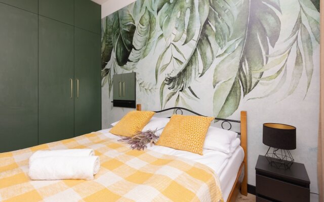 Home Factory Estate Kotsisa by Renters