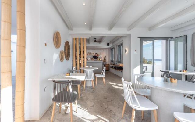 Paros Cape Suites