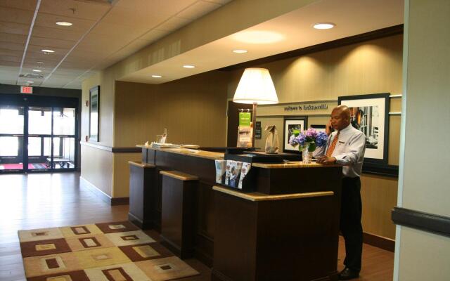 Hampton Inn & Suites Jacksonville - Beach Blvd/Mayo Clinic